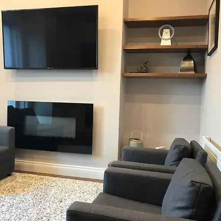 Beautiful 2 Bedroom Ballsbridge Near The Aviva Apartment *